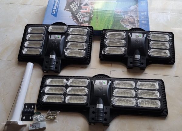 Đèn led năng lượng mặt trời liền thể hình mã FY DSY 3